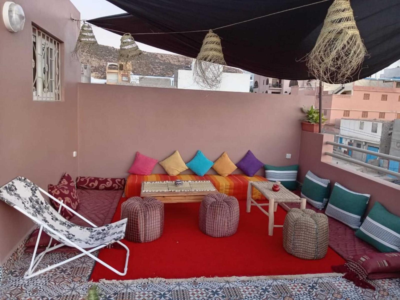 Taghoba Surf House Hostel Tamraght Екстериор снимка